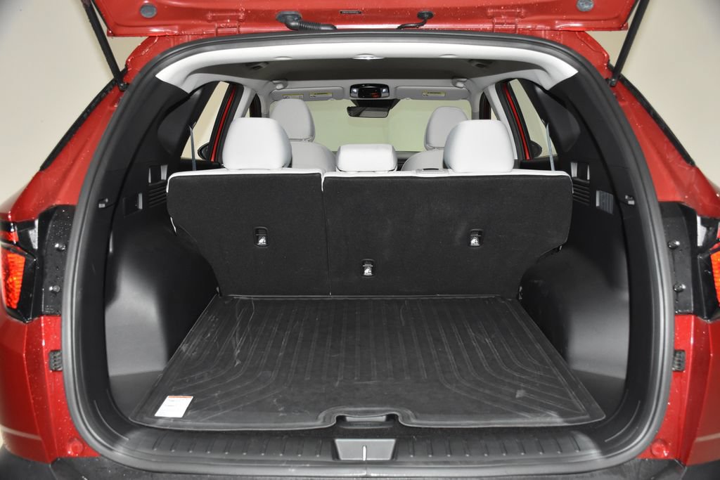 Certified 2025 Hyundai Tucson SE AWD/4WD image 30