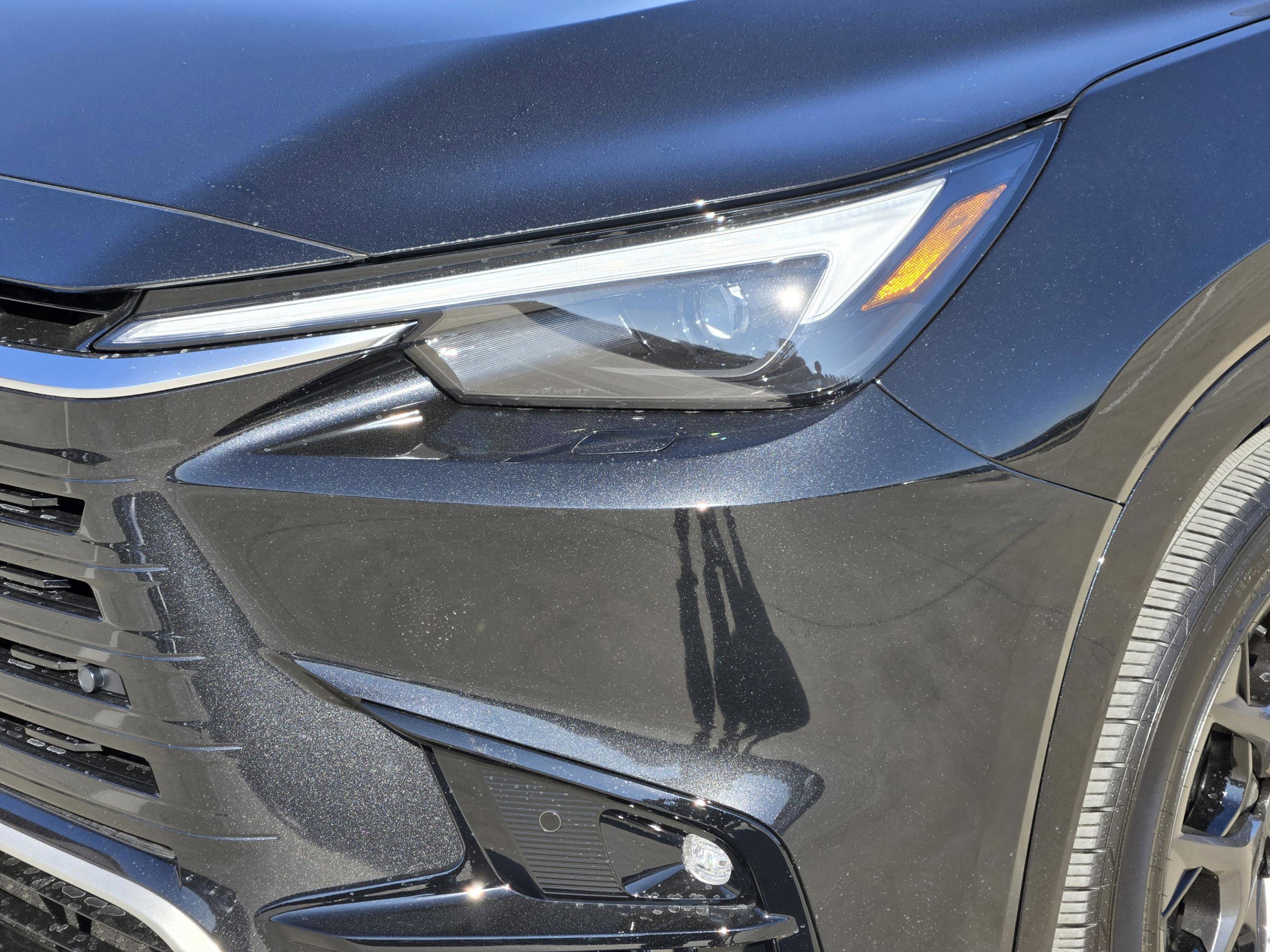 New 2026 Lexus TX 500h AWD image 5