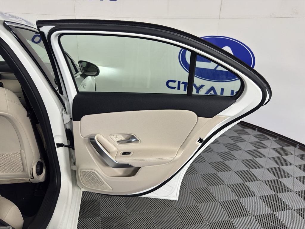Used 2022 Mercedes-Benz A 220 image 38