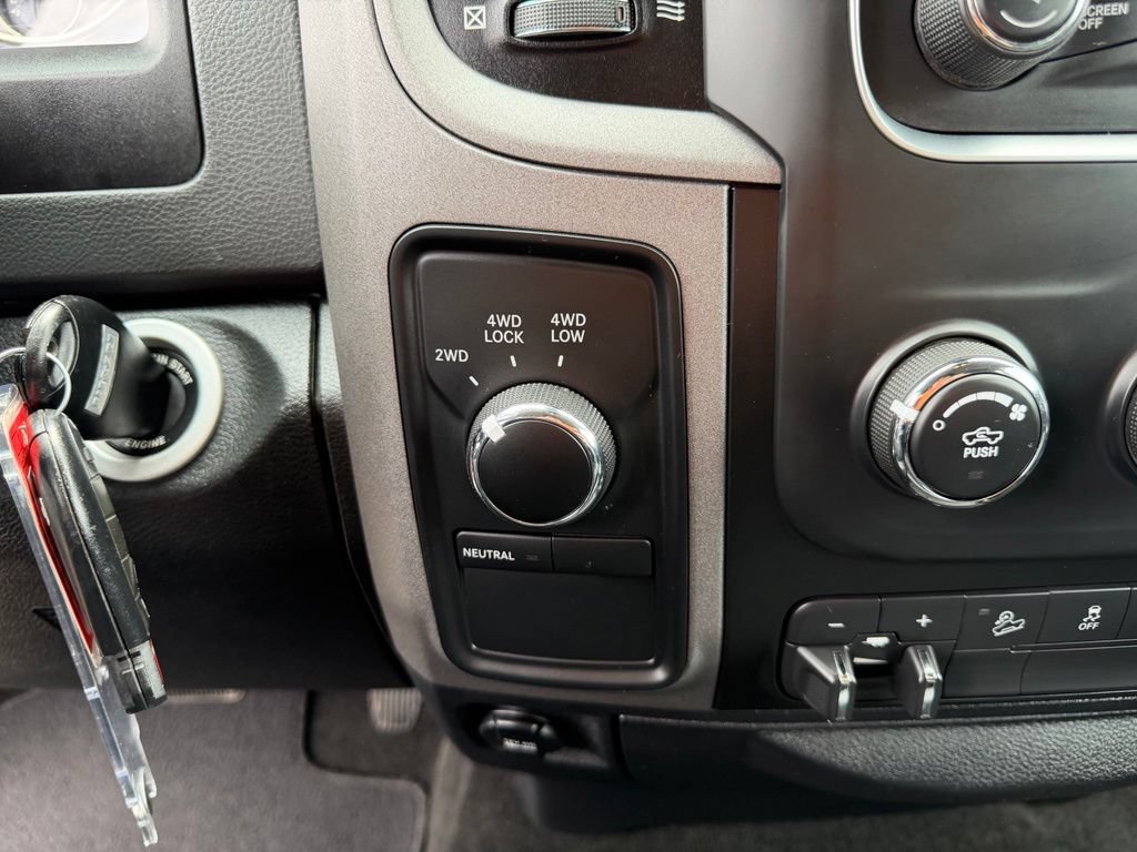 Used 2017 RAM 2500 Tradesman w/ Chrome Appearance Group AWD/4WD image 23