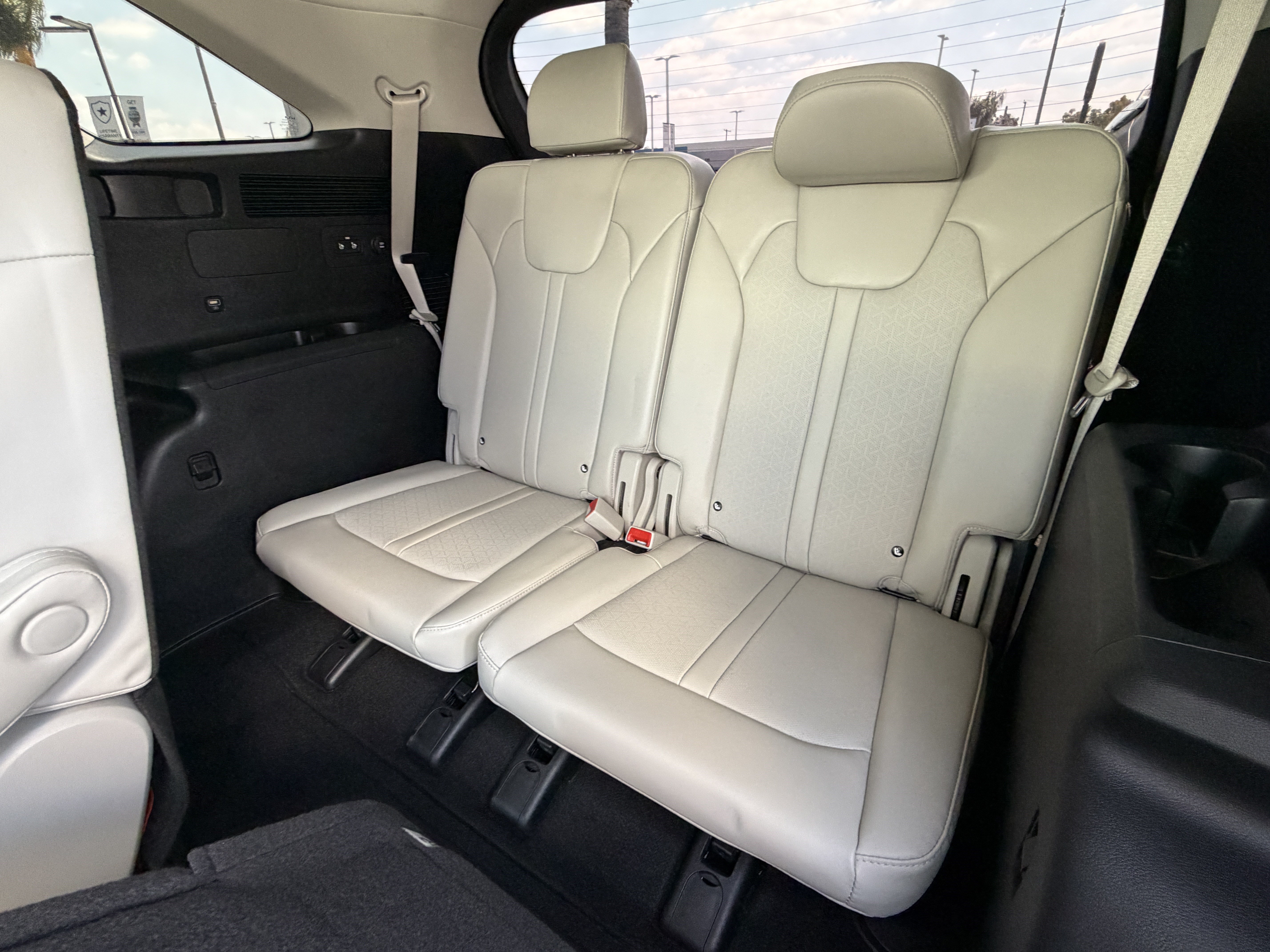 Certified 2023 Kia Sorento EX FWD image 28
