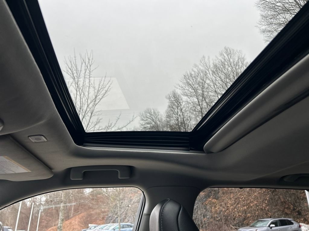 Used 2023 Toyota Highlander Limited image 15