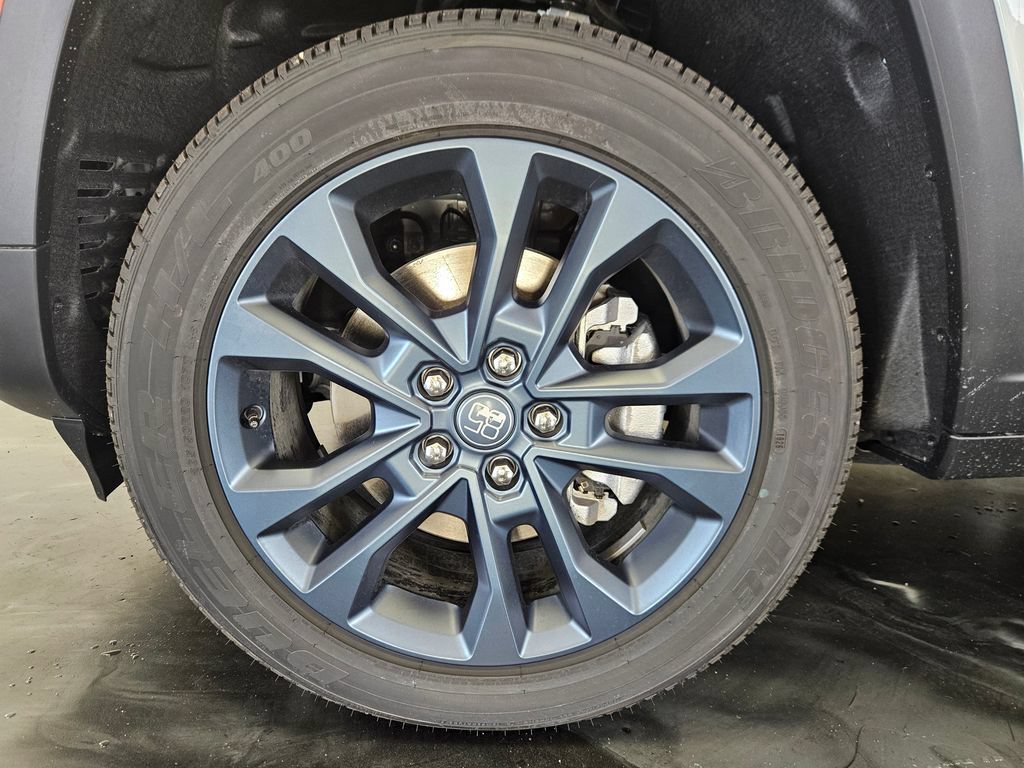 New 2026 Jeep Grand Cherokee L Limited AWD/4WD image 23