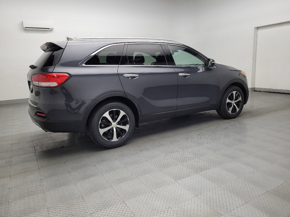 Used 2016 Kia Sorento EX image 10