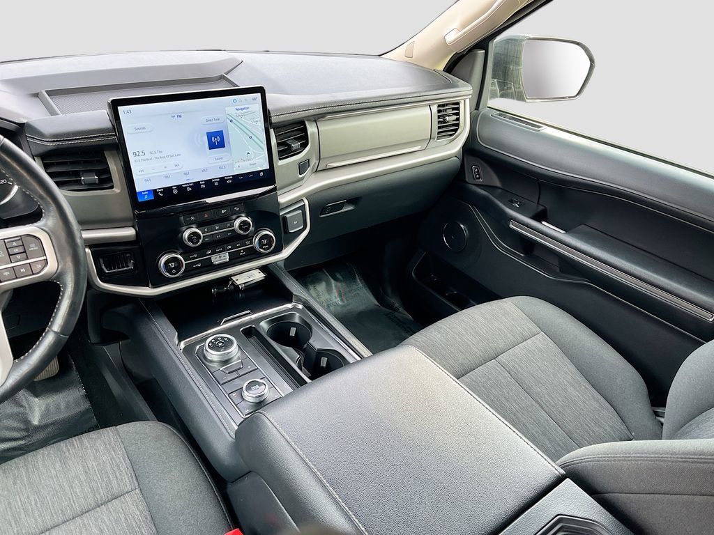 Used 2024 Ford Expedition XLT image 22