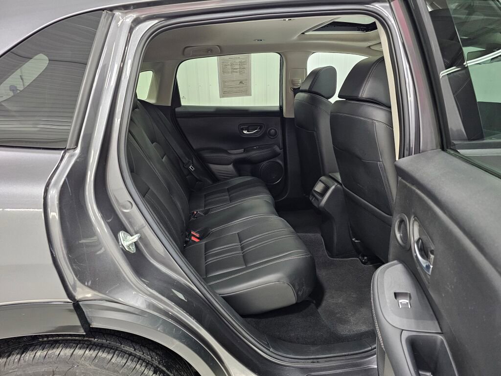 Used 2024 Honda HR-V EX-L image 16