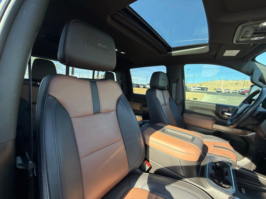 Used 2022 Chevrolet Silverado 2500 High Country w/ Z71 Off-Road Package image 18