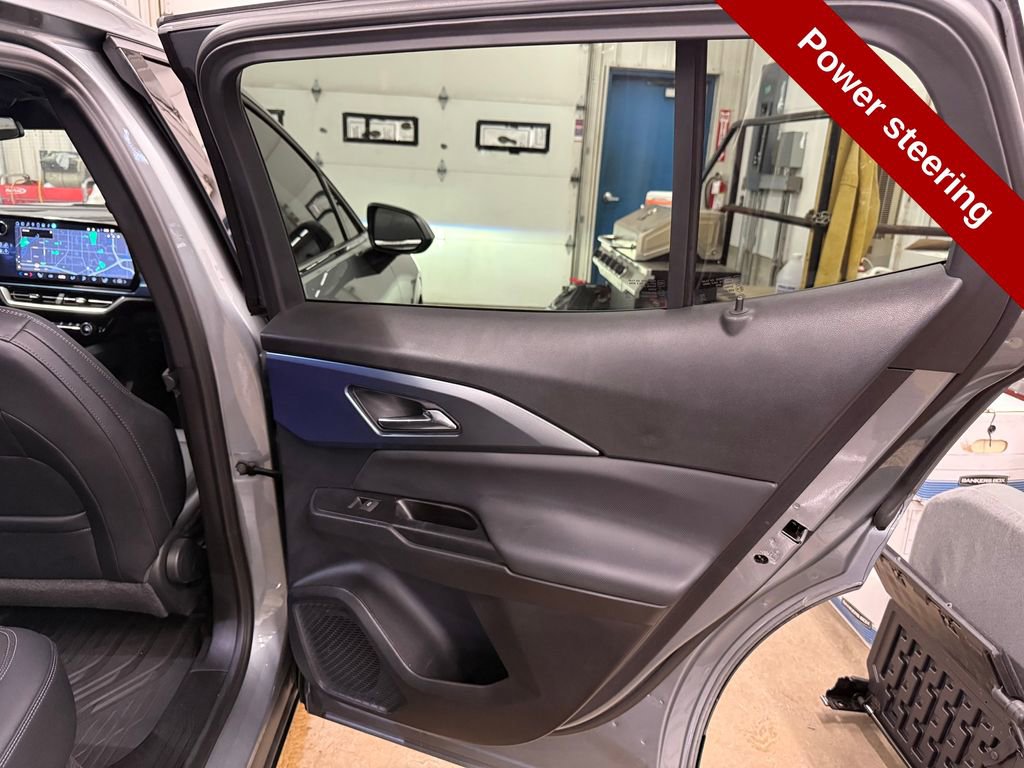 Used 2024 Chevrolet Equinox EV LT w/ LPO, All-Weather Mat Package image 42