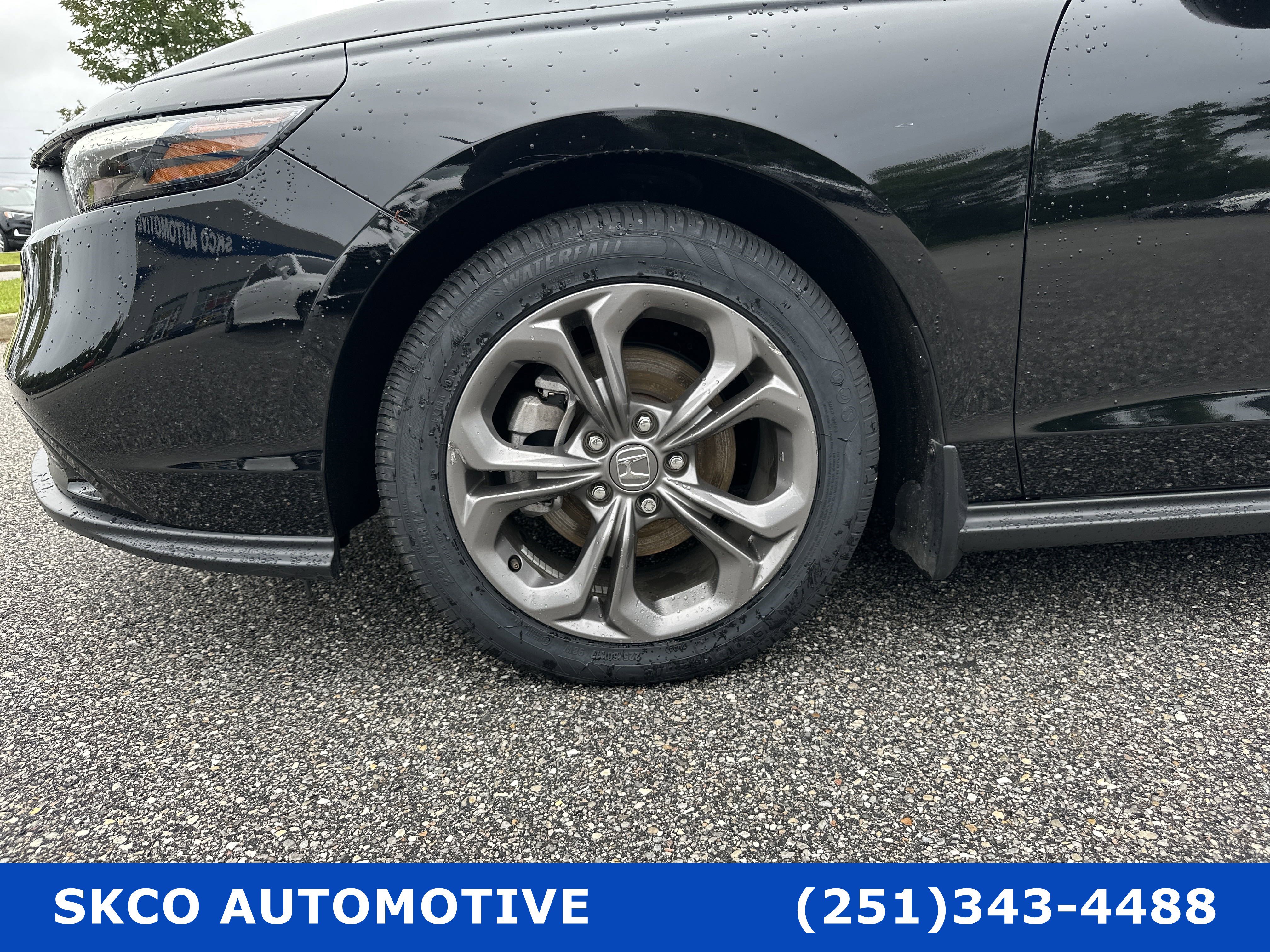 Used 2023 Honda Accord EX image 9