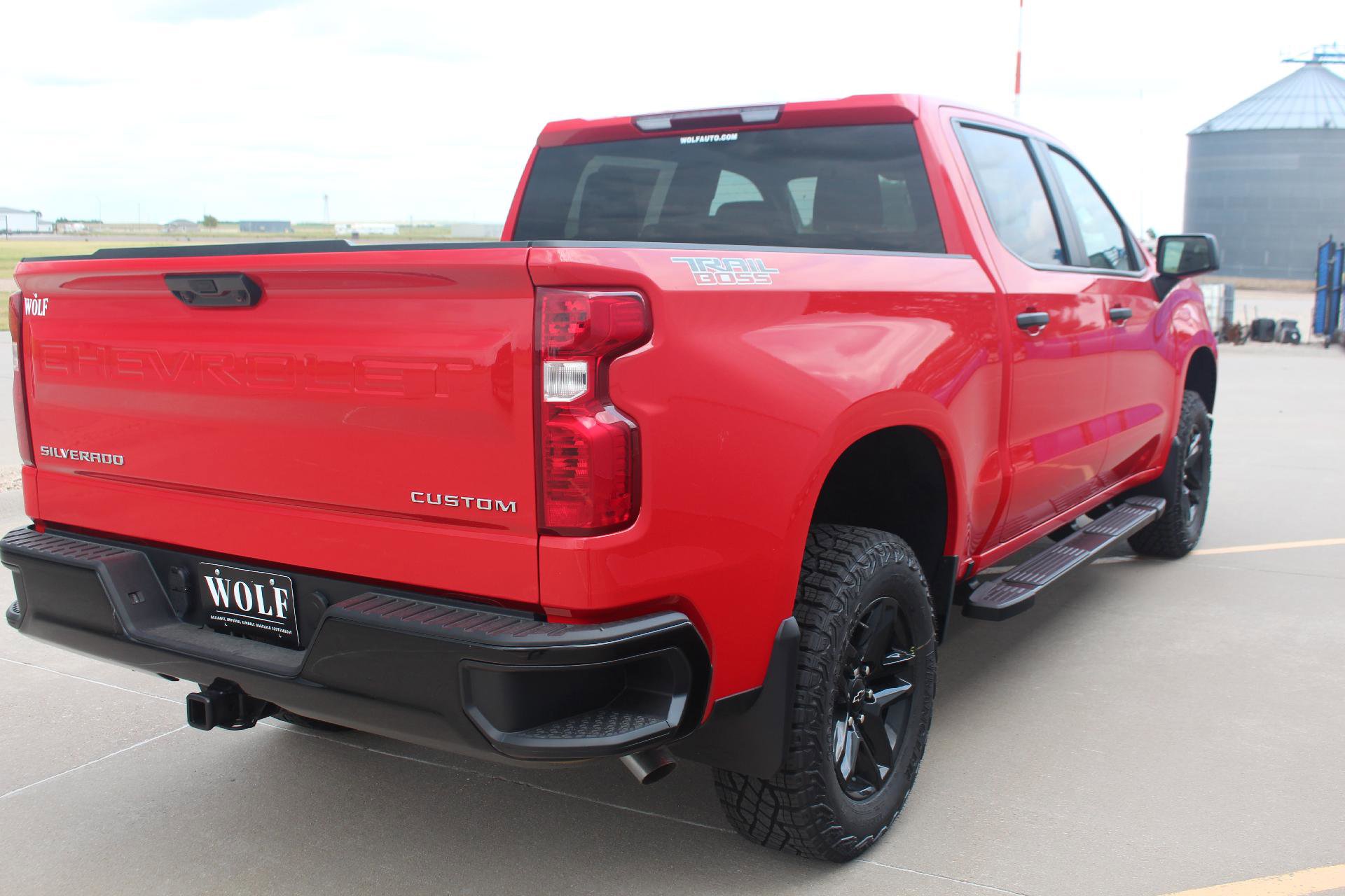 New 2025 Chevrolet Silverado 1500 Custom Trail Boss w/ LPO, Dark Essentials Package image 6