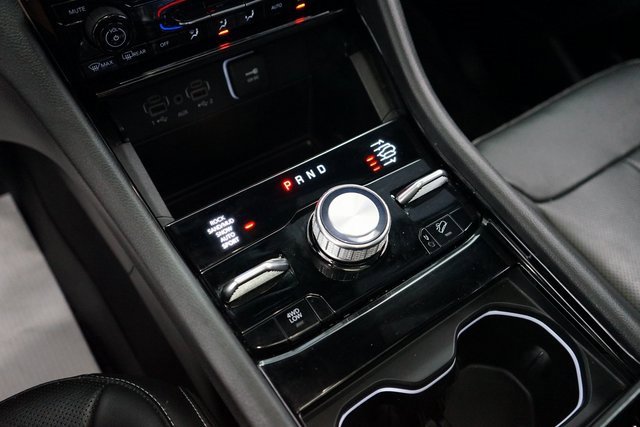 Used 2023 Jeep Grand Cherokee Overland image 40