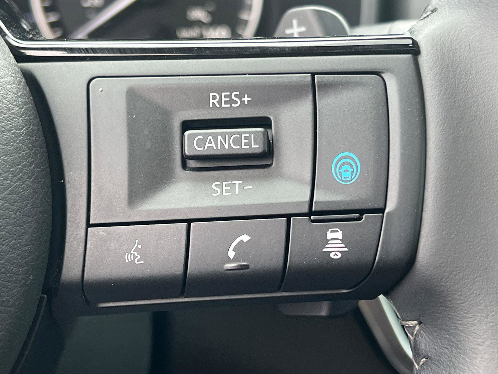 Used 2021 Nissan Rogue SV w/ Premium Package image 26