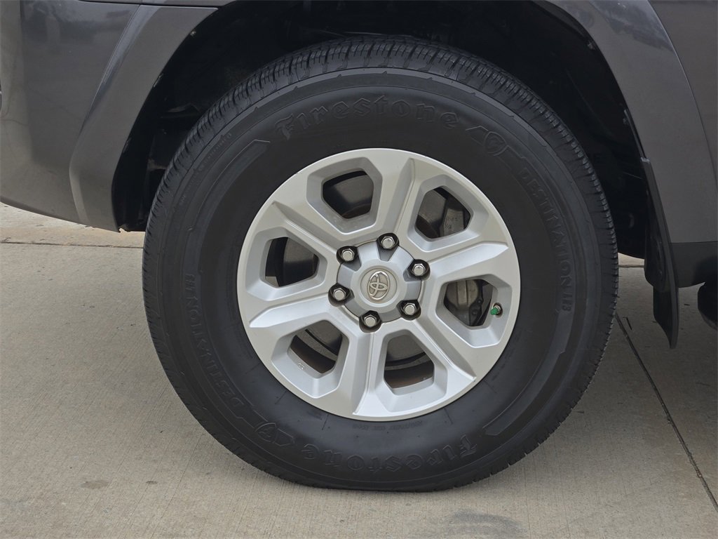 Used 2014 Toyota 4Runner SR5 Premium image 13