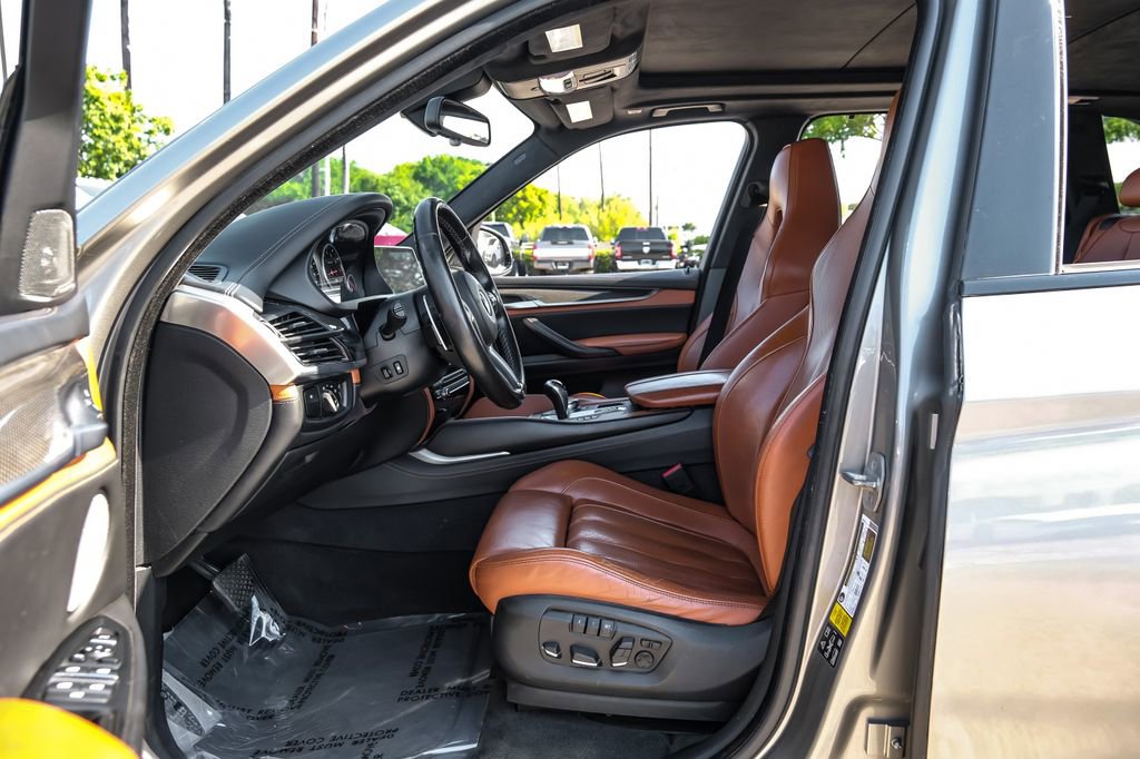 Used 2017 BMW X5 M AWD/4WD image 37
