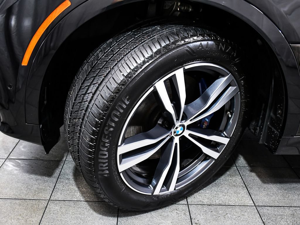 Used 2021 BMW X7 M50i w/ Dynamic Handling Package AWD/4WD image 7