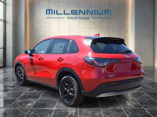 Used 2025 Honda HR-V Sport image 3