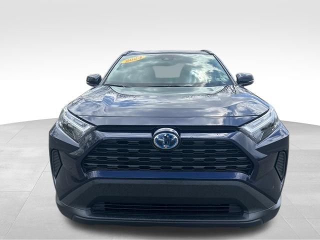 Used 2024 Toyota RAV4 XLE w/ Convenience Package image 9