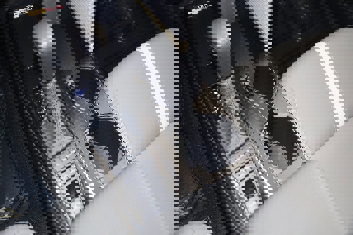 Used 2025 Toyota Camry SE image 27