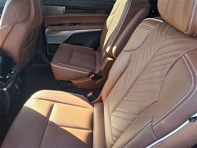 New 2026 Cadillac Vistiq Platinum image 11