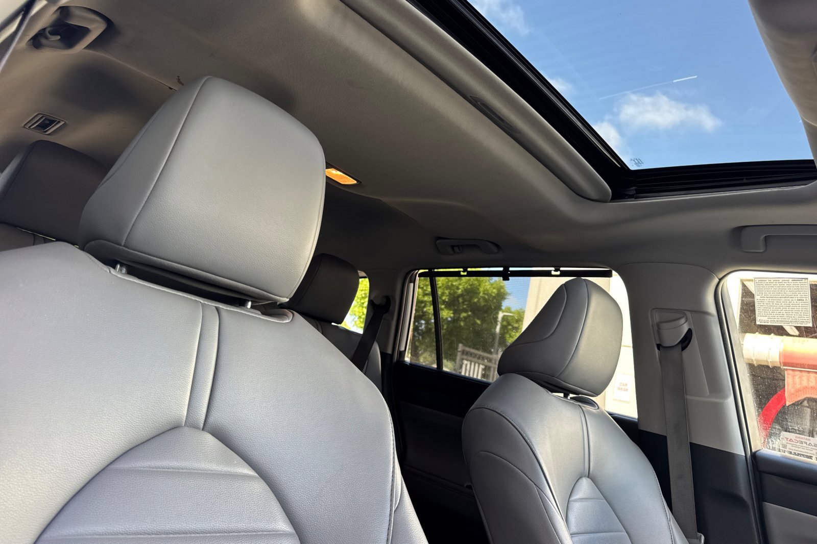 Used 2022 Toyota Highlander XLE image 22