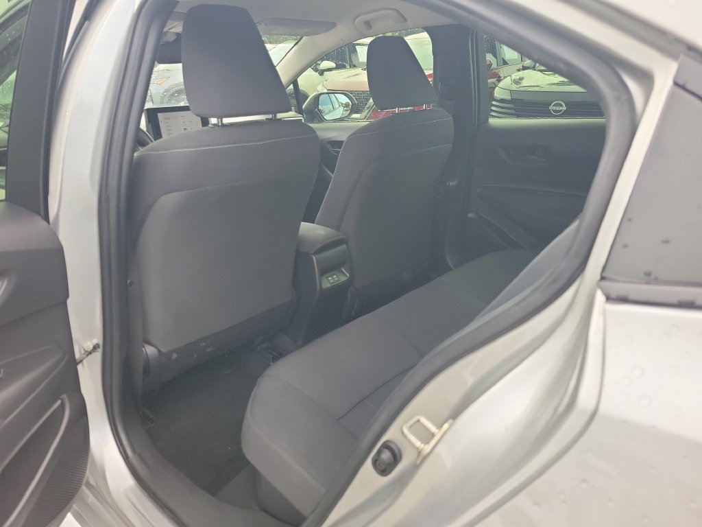 Used 2024 Toyota Corolla LE FWD image 9