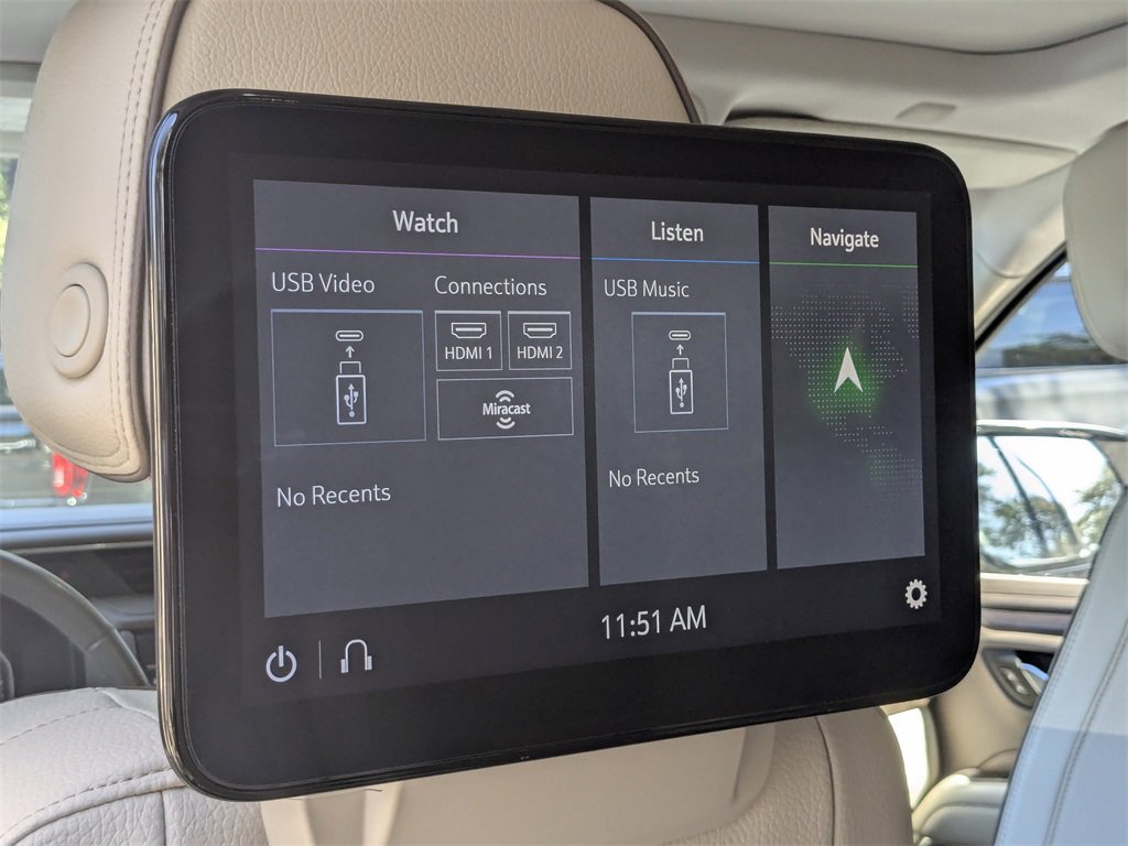 Used 2021 GMC Yukon Denali w/ Denali Premium Package image 14