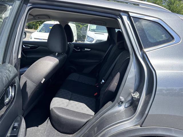 Used 2019 Nissan Rogue Sport SV w/ Technology Package AWD/4WD image 29