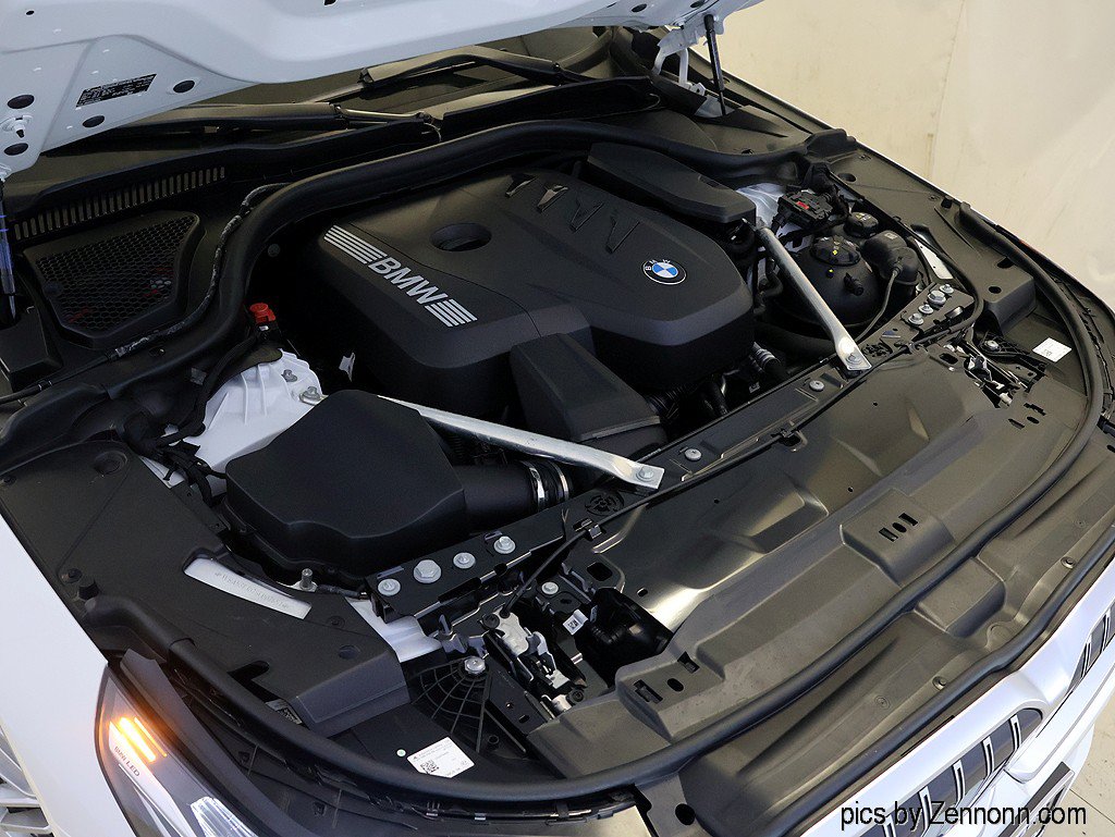 Certified 2025 BMW 530i xDrive AWD/4WD image 36