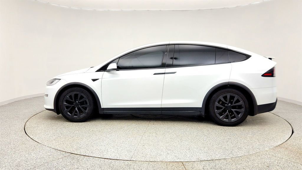Used 2022 Tesla Model X image 8