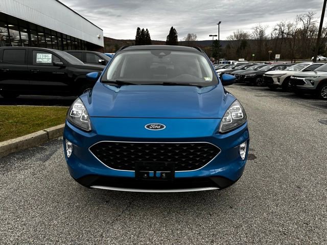 Used 2021 Ford Escape Titanium image 2