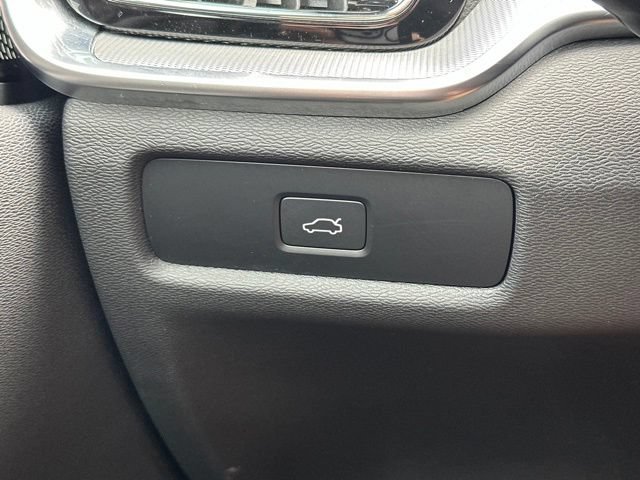 Certified 2023 Volvo S60 B5 Ultimate w/ Climate Package FWD image 31