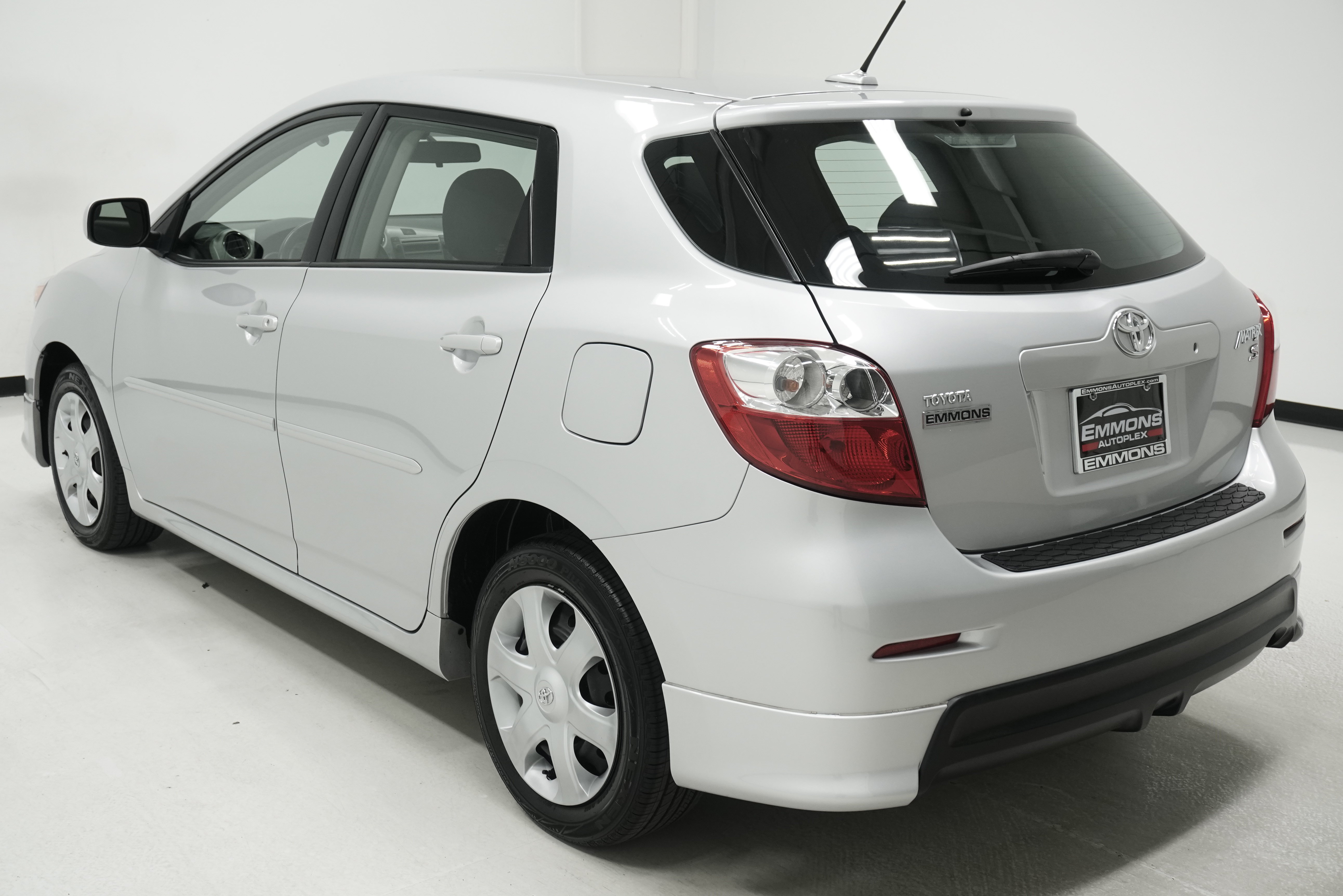 Used 2009 Toyota Matrix S FWD image 6