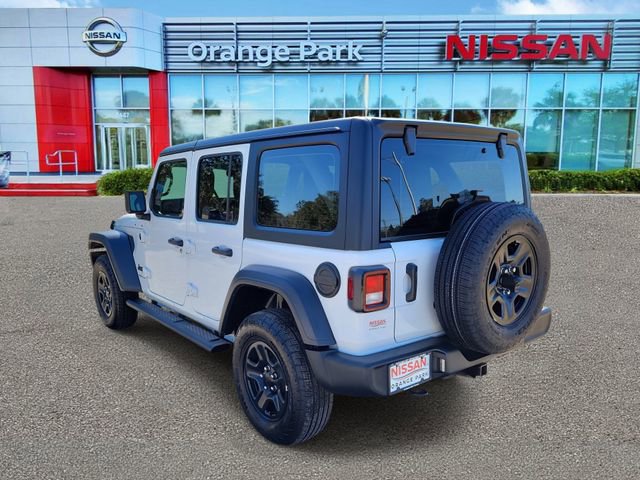 Used 2025 Jeep Wrangler Sport image 3