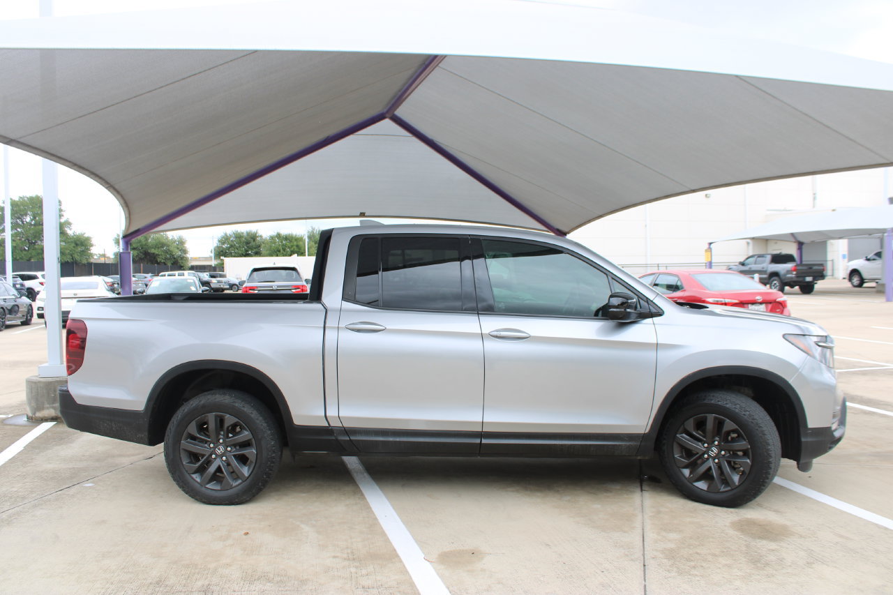 Used 2023 Honda Ridgeline Sport image 9