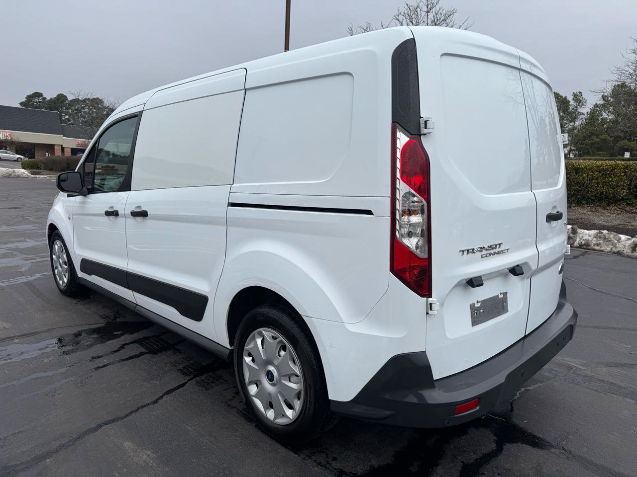 Used 2016 Ford Transit Connect XLT FWD image 3