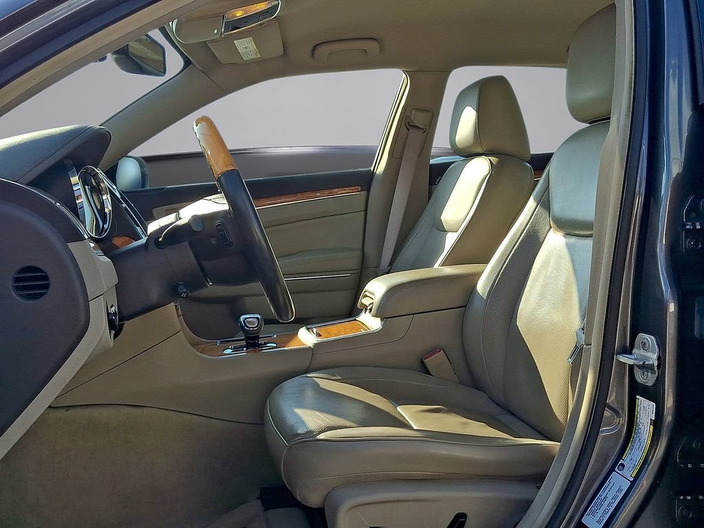 Used 2013 Chrysler 300 C w/ Light Group RWD image 17