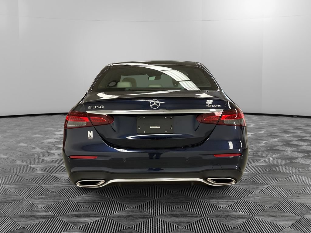 Used 2023 Mercedes-Benz E 350 4MATIC Sedan image 4
