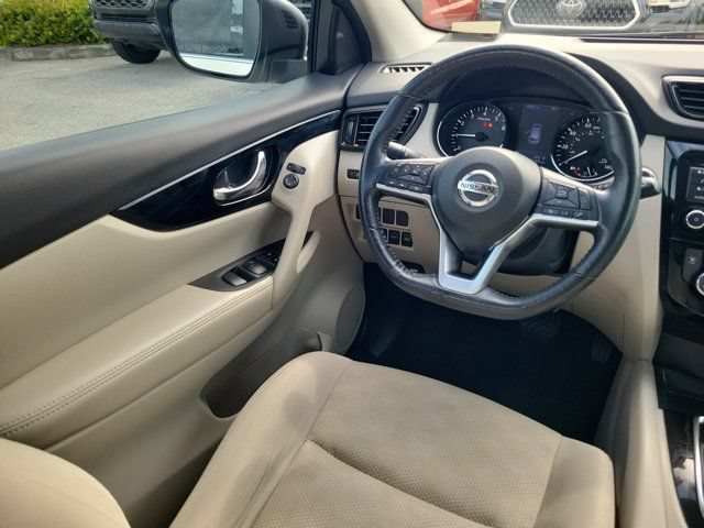 Certified 2021 Nissan Rogue Sport SV FWD image 17