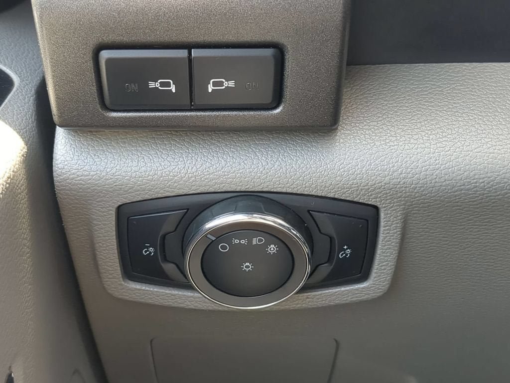 Used 2022 Ford F350 XL w/ Power Equipment Group RWD image 21