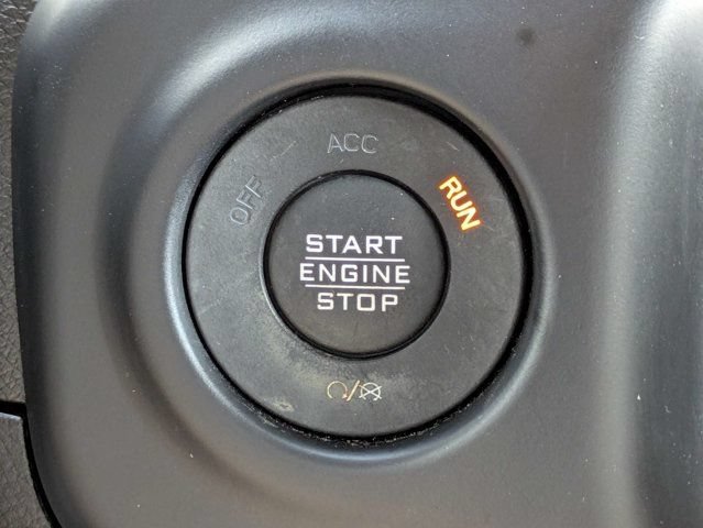 Used 2021 Jeep Wrangler Unlimited Sahara AWD/4WD image 30
