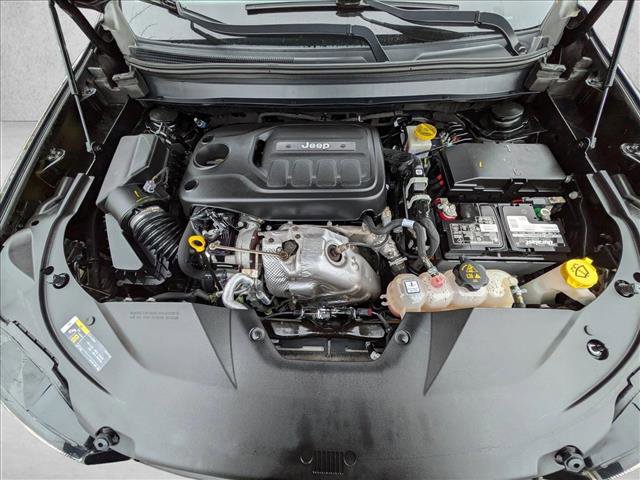 Used 2019 Jeep Cherokee Trailhawk w/ Cold Weather Group image 21