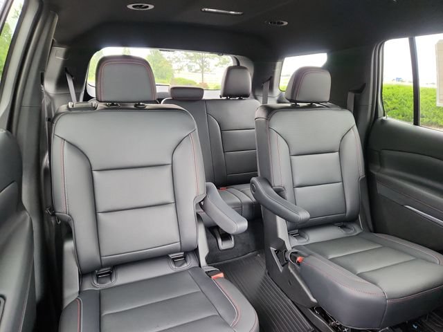 New 2026 Chevrolet Traverse Z71 w/ Driver Confidence Package AWD/4WD image 17