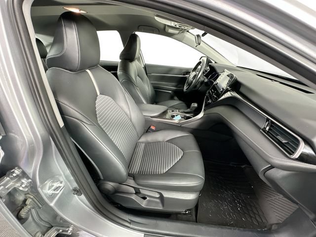 Used 2023 Toyota Camry SE w/ Cold Weather Package FWD image 26