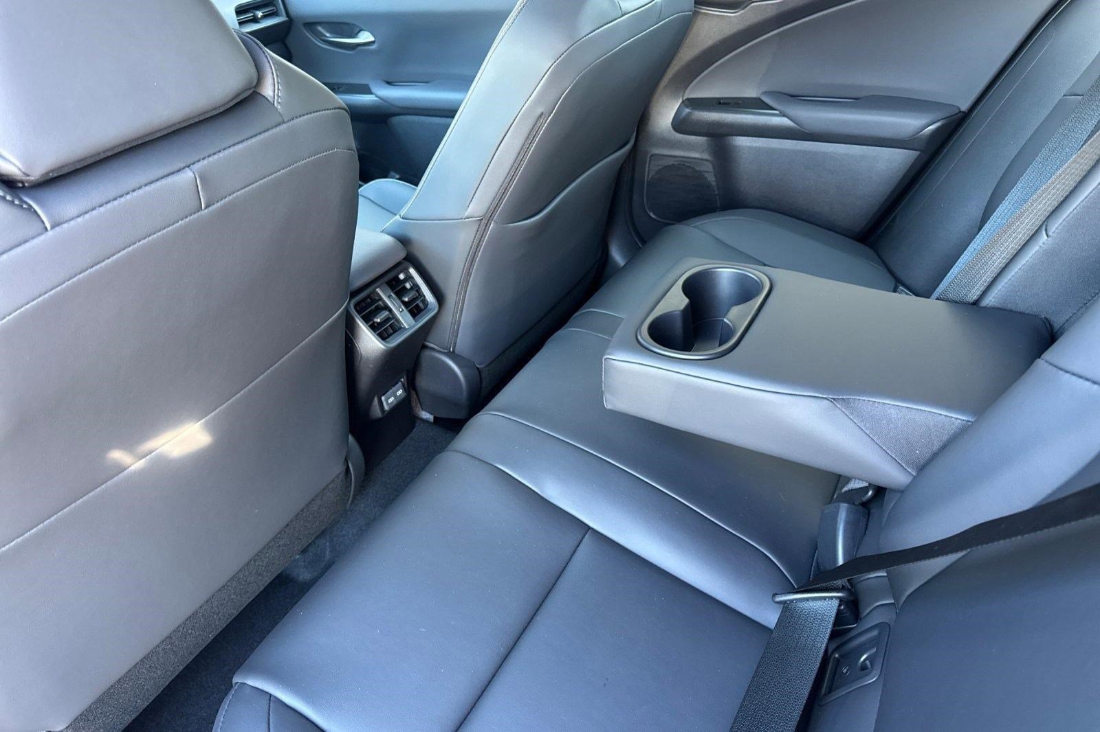 New 2026 Lexus UX 300h FWD image 21