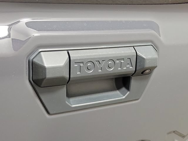 Used 2025 Toyota Tacoma SR RWD image 9