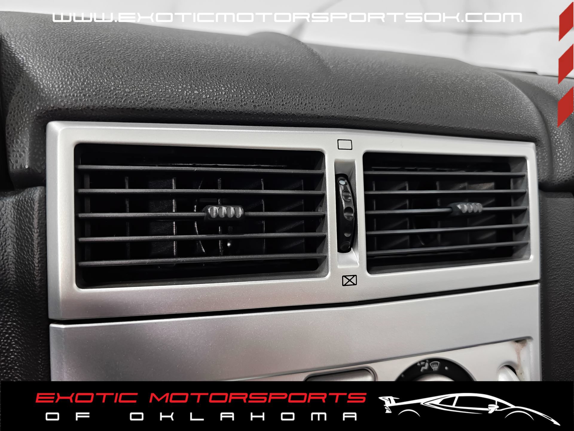 Used 2005 Chrysler Crossfire SRT-6 RWD image 30