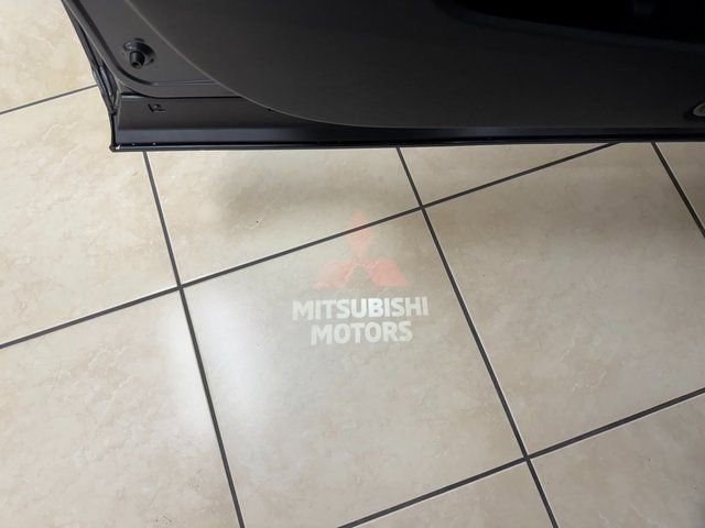 New 2026 Mitsubishi Outlander SEL image 8