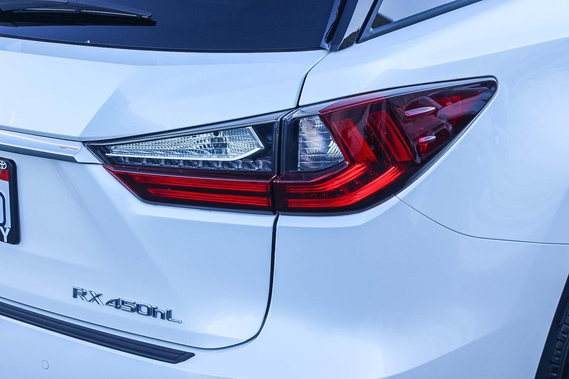 Used 2020 Lexus RX 450hL AWD w/ Premium Package image 10