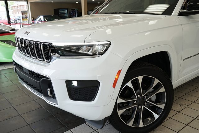 Used 2023 Jeep Grand Cherokee Overland image 22