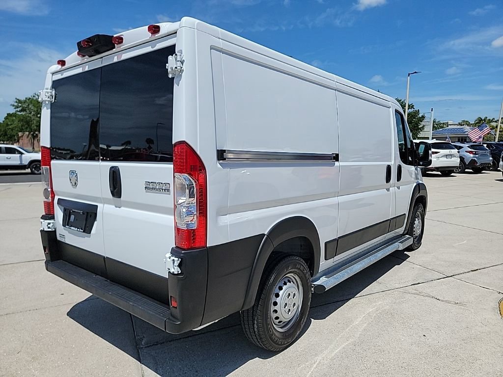 Used 2025 RAM ProMaster 2500 w/ U-Haul Equipment Group FWD image 5
